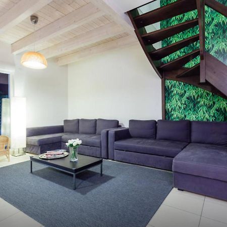 LES MAISONS SOLAIRES 4 Gîtes pour 8 à 16 pers Contact O6614O9II9 Griesheim-près-Molsheim Esterno foto